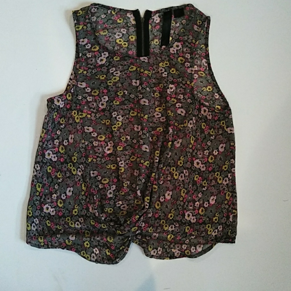 Gathered front zipped back tank!